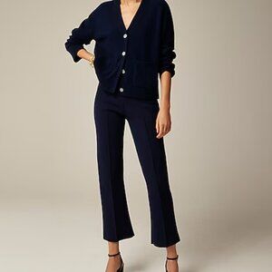 J Crew Delaney kickout sweater pant in Navy size Medium - LIKE NEW